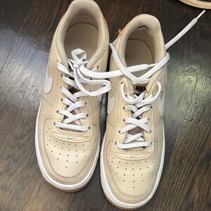Nike Kids Cream Sneakers